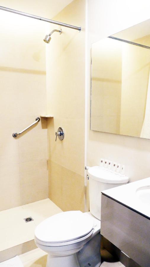 Gt Hotel Jaro Iloilo Esterno foto