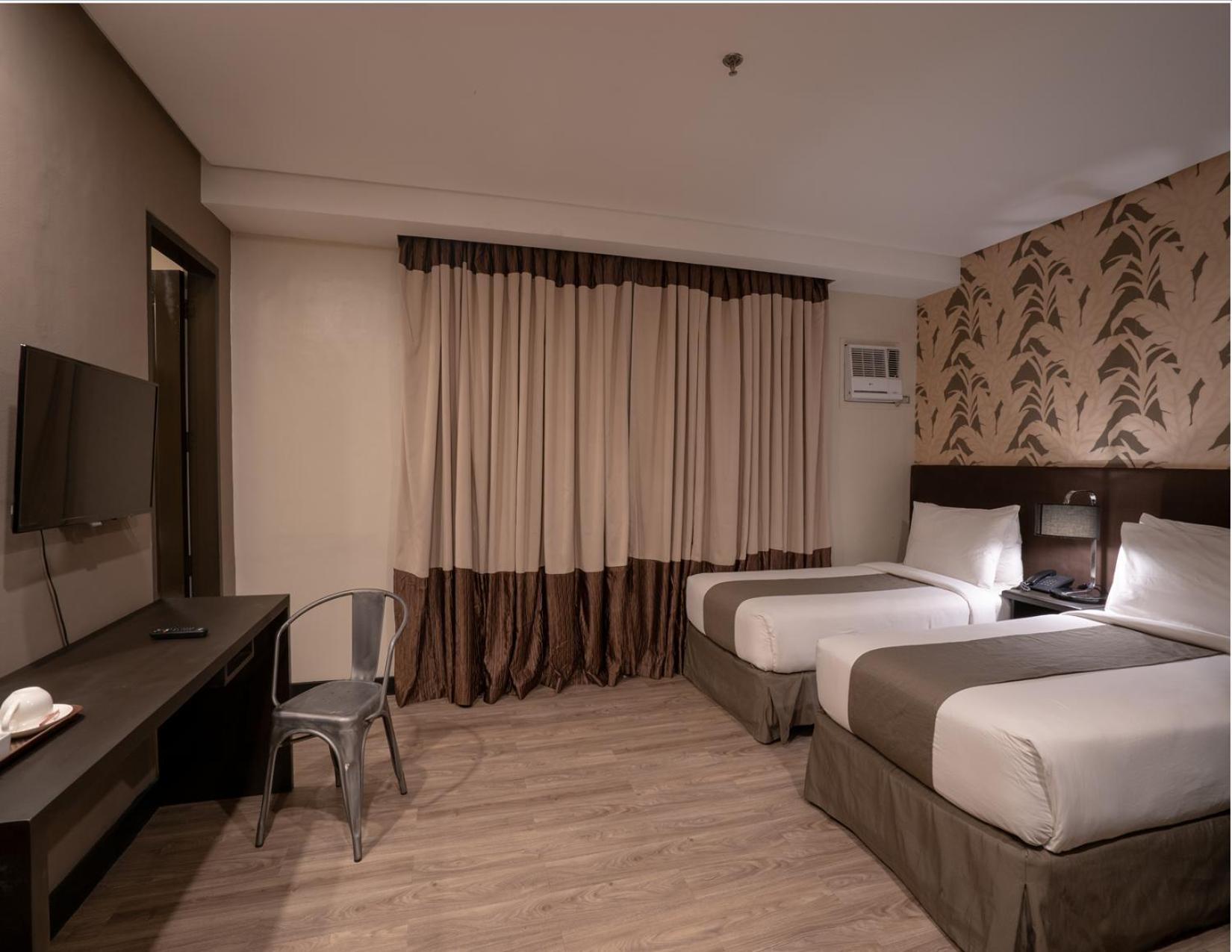 Gt Hotel Jaro Iloilo Esterno foto